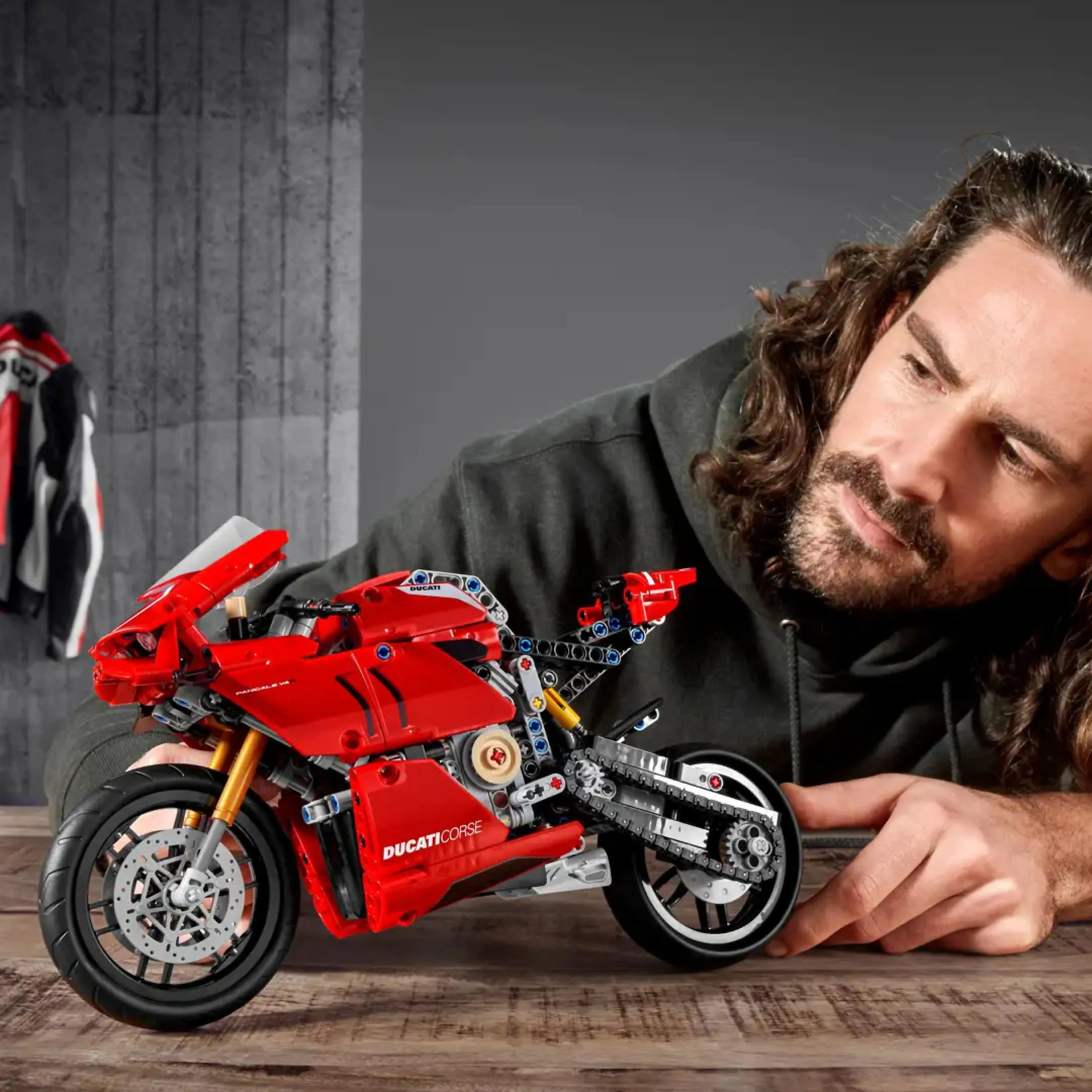 Panigale V4 R (646 pièces)